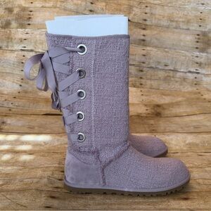 Women's Lace-Up Boots in Purple